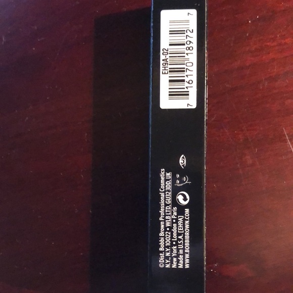 Brand new in box Bobbi Brown instant full cover ivory concealer - Picture 5 of 6